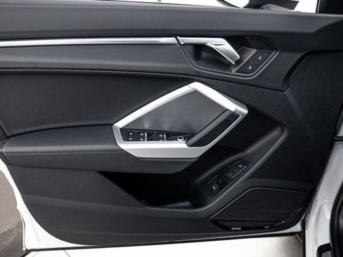 Certified 2025 Audi Q3 2.0T Premium Plus w/ Premium Plus Package image 12