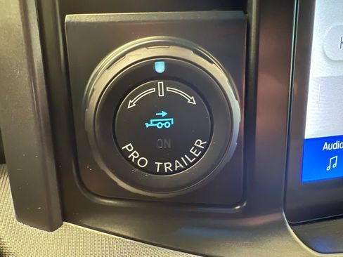 Used 2025 Ford F150 Lariat w/ Equipment Group 501A Mid AWD/4WD image 41