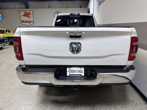 Used 2019 RAM 2500 Laramie image 8