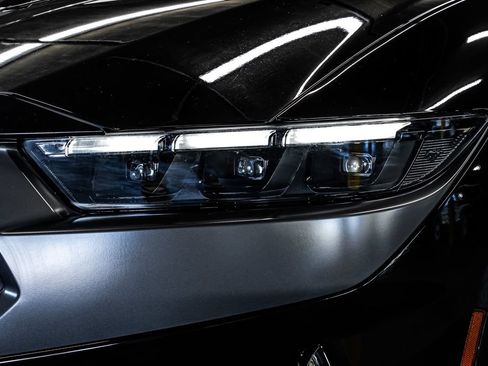 Used 2025 Ford Mustang Dark Horse RWD image 9