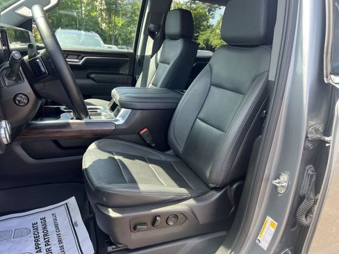 Used 2023 GMC Sierra 1500 SLT w/ SLT Premium Plus Package AWD/4WD image 14