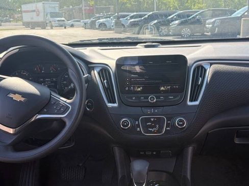 Used 2024 Chevrolet Malibu LS FWD image 14