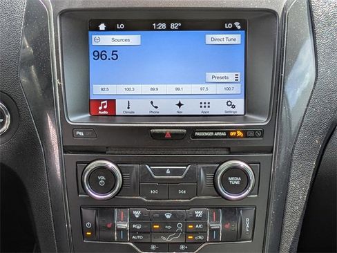 Used 2017 Ford Explorer XLT w/ Equipment Group 202A image 20