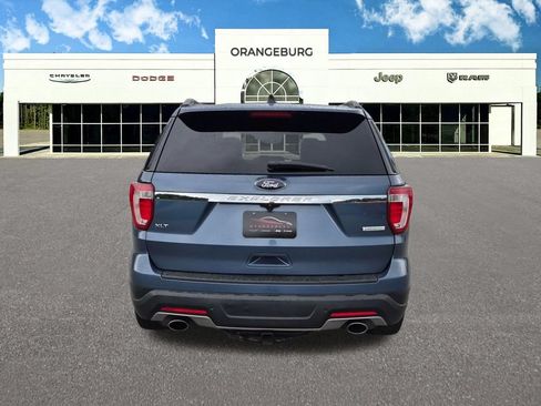 Used 2018 Ford Explorer XLT FWD image 8