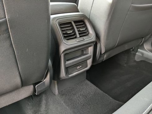 Certified 2023 Volkswagen Taos SE image 23