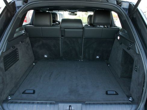 Used 2020 Land Rover Range Rover Sport HST image 24