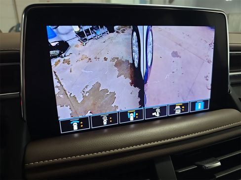 Used 2021 Chevrolet Tahoe High Country image 29