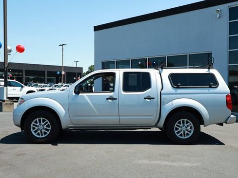 Used 2018 Nissan Frontier SV RWD image 10