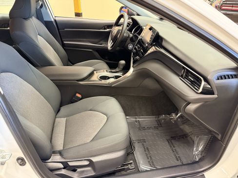 Used 2023 Toyota Camry LE FWD image 21