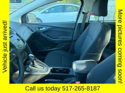 Used 2016 Ford Focus SE FWD image 3