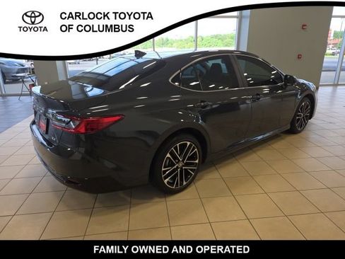 Used 2025 Toyota Camry XLE FWD image 8