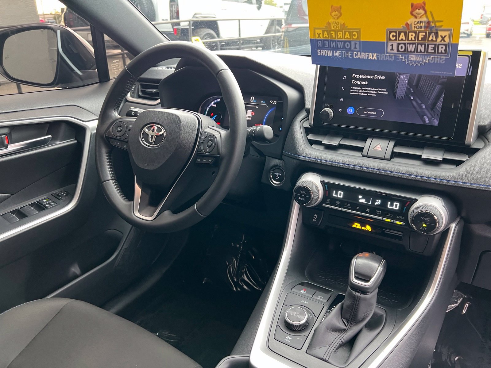 Used 2025 Toyota RAV4 SE AWD/4WD image 54