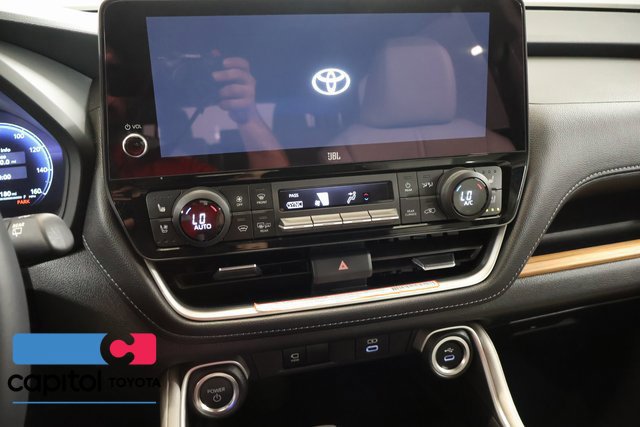 Used 2025 Toyota Grand Highlander AWD Hybrid image 20