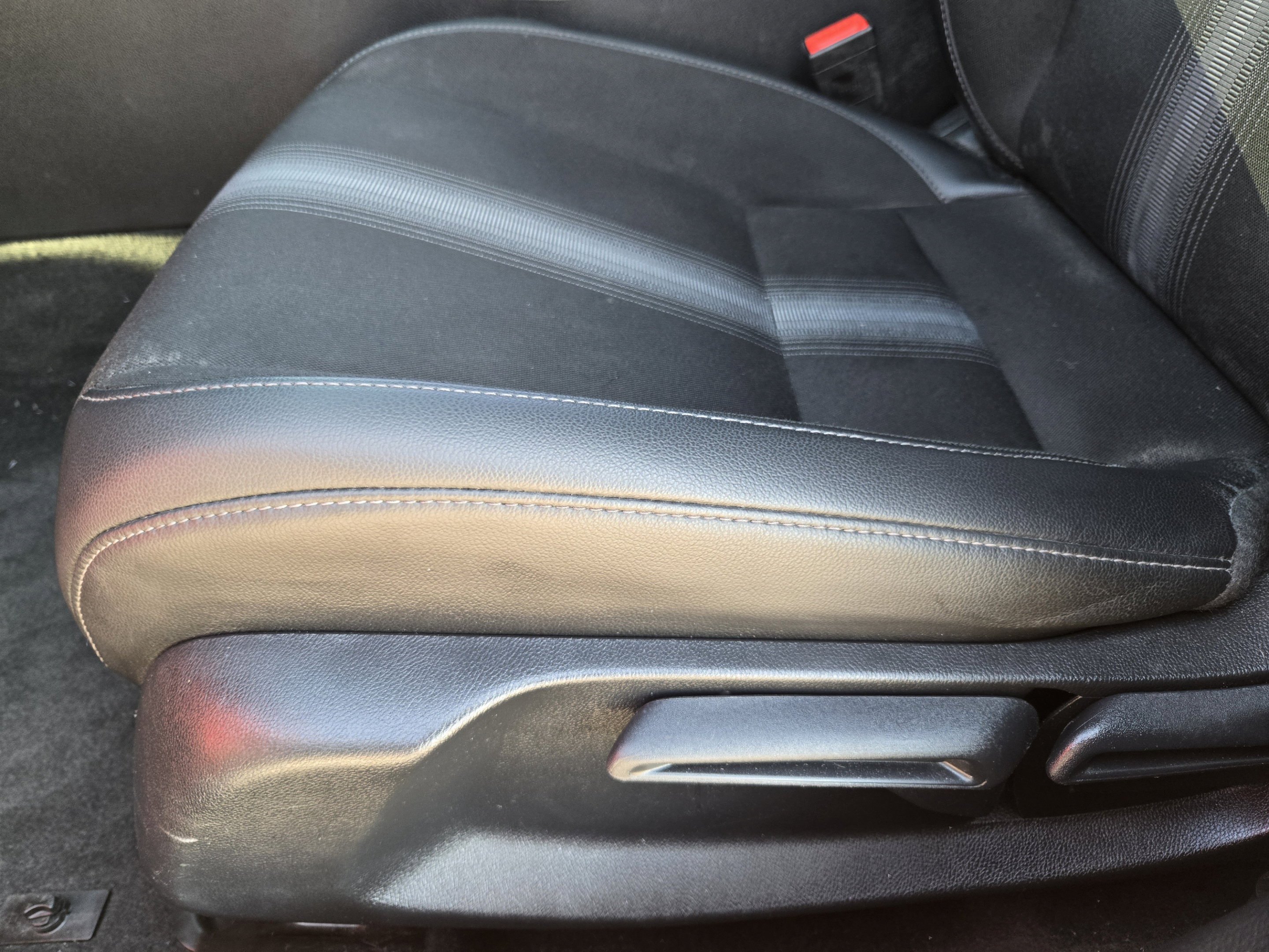 Used 2025 Honda Civic Sport image 26