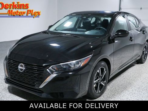 Used 2024 Nissan Sentra SV FWD image 1