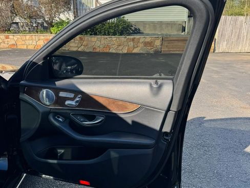 Used 2015 Mercedes-Benz C 300 4MATIC Sedan image 28