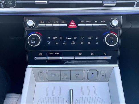 Used 2025 Hyundai Santa Fe Calligraphy FWD image 34
