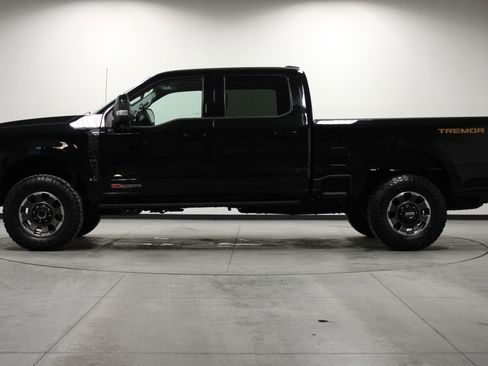 Used 2023 Ford F250 Lariat w/ Lariat Ultimate Package image 7