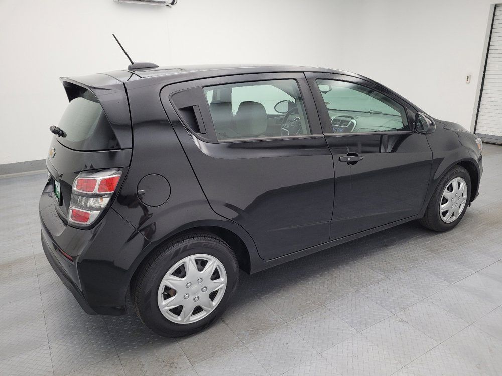 Used 2020 Chevrolet Sonic LT FWD image 10