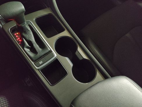 Used 2019 Kia Optima S image 26