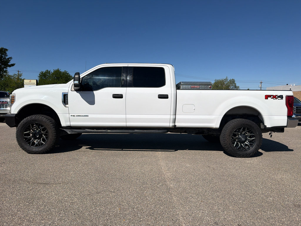 Used 2019 Ford F250 XLT w/ XLT Value Package AWD/4WD image 2