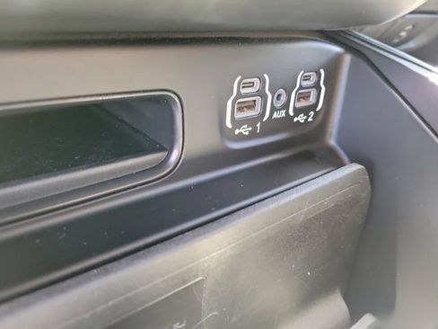 Used 2021 RAM 2500 Laramie AWD/4WD image 32