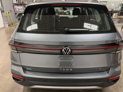 Certified 2025 Volkswagen Taos S image 4