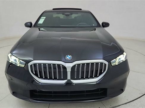 Used 2026 BMW 530i image 13