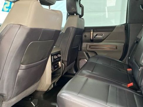 Used 2025 GMC Hummer EV 2X image 16