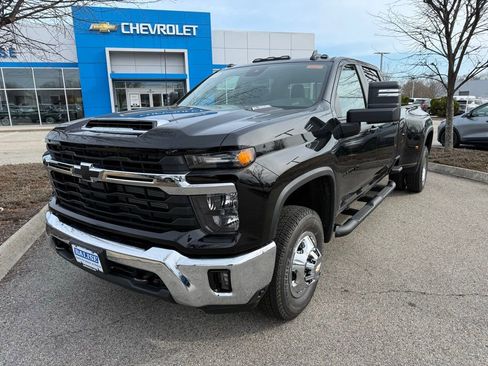 New 2026 Chevrolet Silverado 3500 LT AWD/4WD image 9