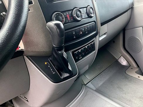 Used 2011 Mercedes-Benz Sprinter 2500 image 14