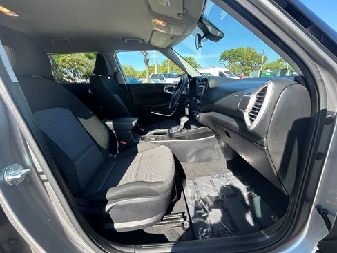 Used 2023 Kia Soul LX w/ Option Group 015 image 22
