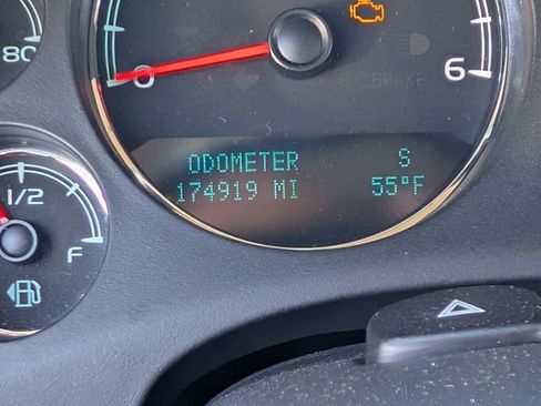 Used 2012 Chevrolet Avalanche LTZ image 26