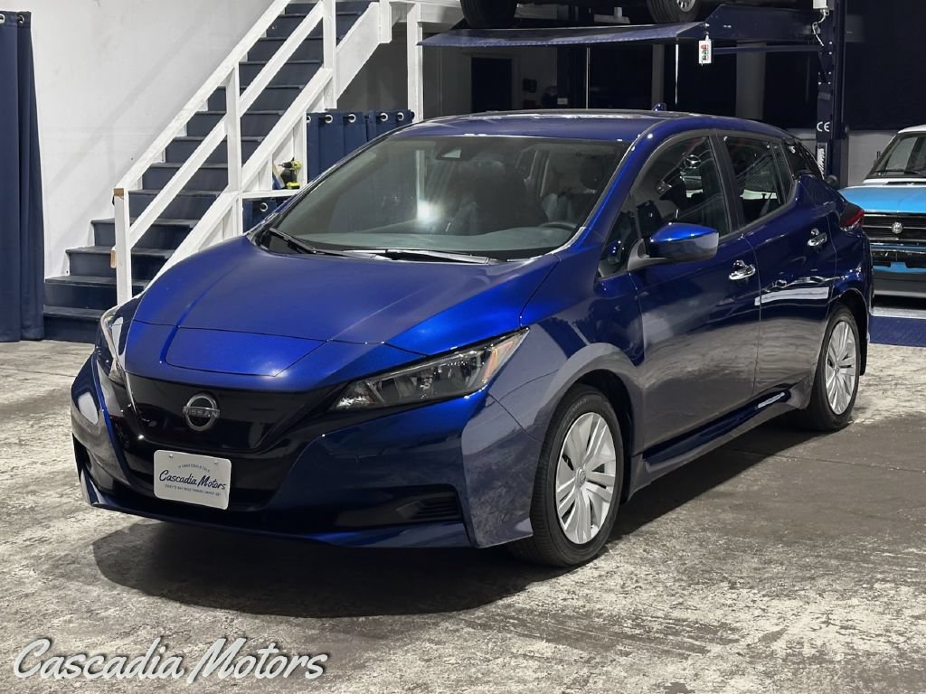Used 2023 Nissan Leaf S FWD image 4