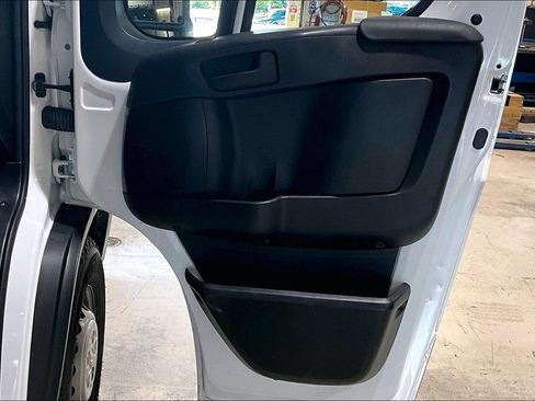 Used 2023 RAM ProMaster 2500 FWD image 21
