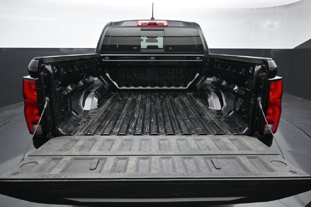 Used 2023 Chevrolet Colorado Z71 w/ Z71 Convenience Package 2 AWD/4WD image 9