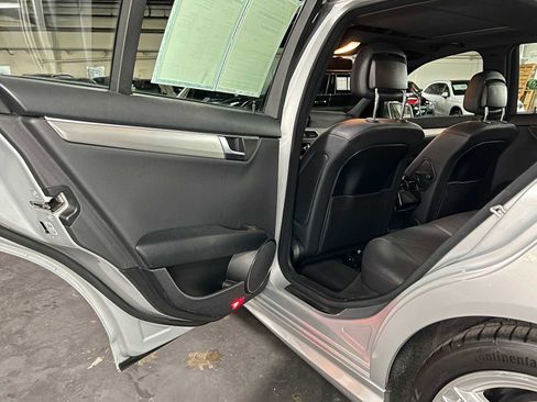 Used 2013 Mercedes-Benz C 300 4MATIC Sedan image 17
