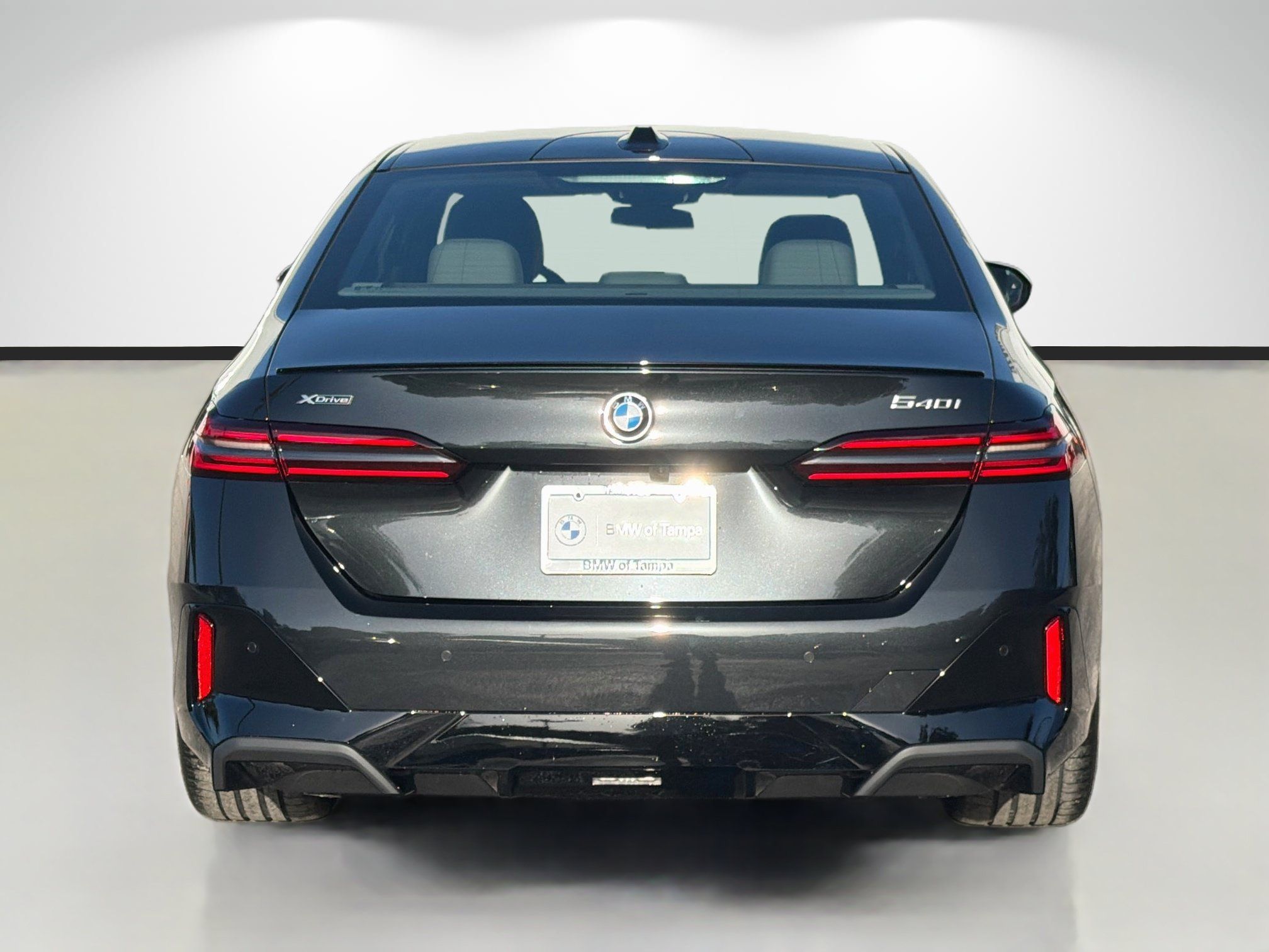 New 2027 BMW 540i xDrive w/ M Sport Package AWD/4WD image 4