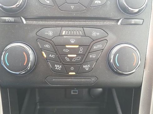 Used 2018 Ford Fusion S image 29