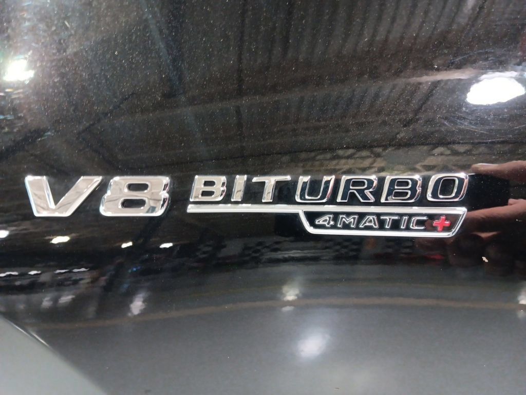 Used 2024 Mercedes-Benz GLS 63 AMG 4MATIC image 9