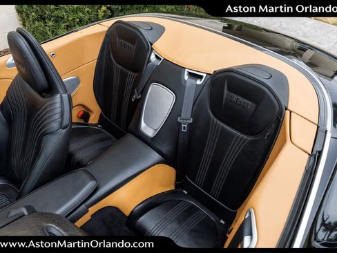 Used 2019 Aston Martin DB11 Volante image 53