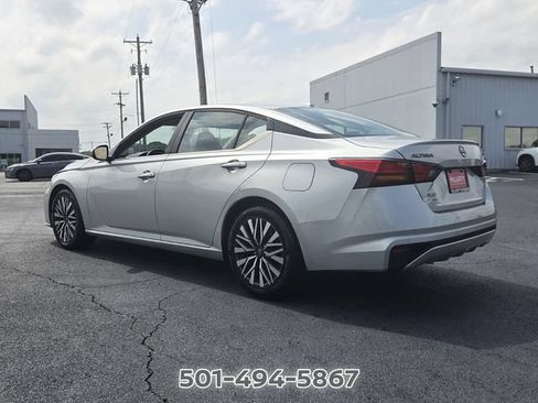 Certified 2023 Nissan Altima 2.5 SV FWD image 3