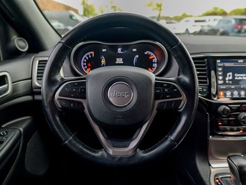 Used 2021 Jeep Grand Cherokee Laredo X AWD/4WD image 41