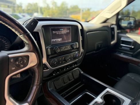 Used 2017 GMC Sierra 1500 SLT AWD/4WD image 6