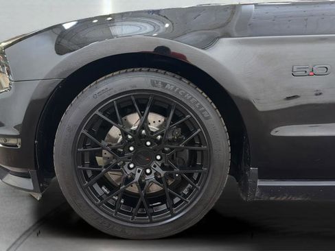 Used 2011 Ford Mustang GT Premium w/ Comfort Pkg image 36