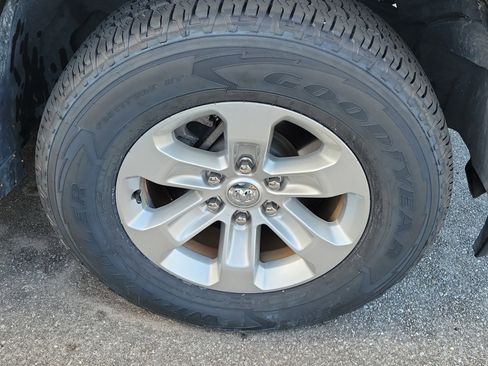 Used 2022 RAM 1500 Laramie image 7