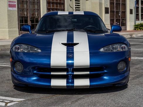 Used 1996 Dodge Viper GTS image 2
