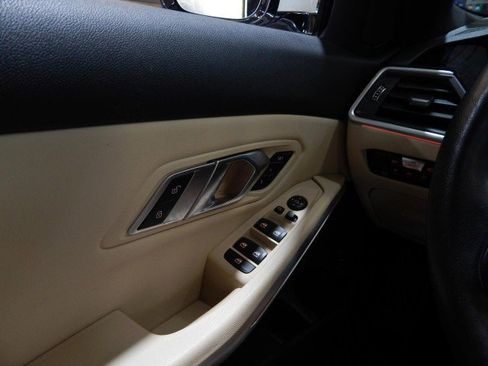 Used 2019 BMW 330i xDrive Sedan w/ Convenience Package image 19