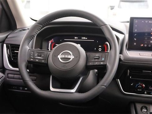 Certified 2024 Nissan Rogue SL w/ SL Premium Package image 23