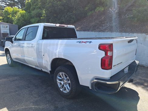 Used 2023 Chevrolet Silverado 1500 LT w/ Protection Package AWD/4WD image 4